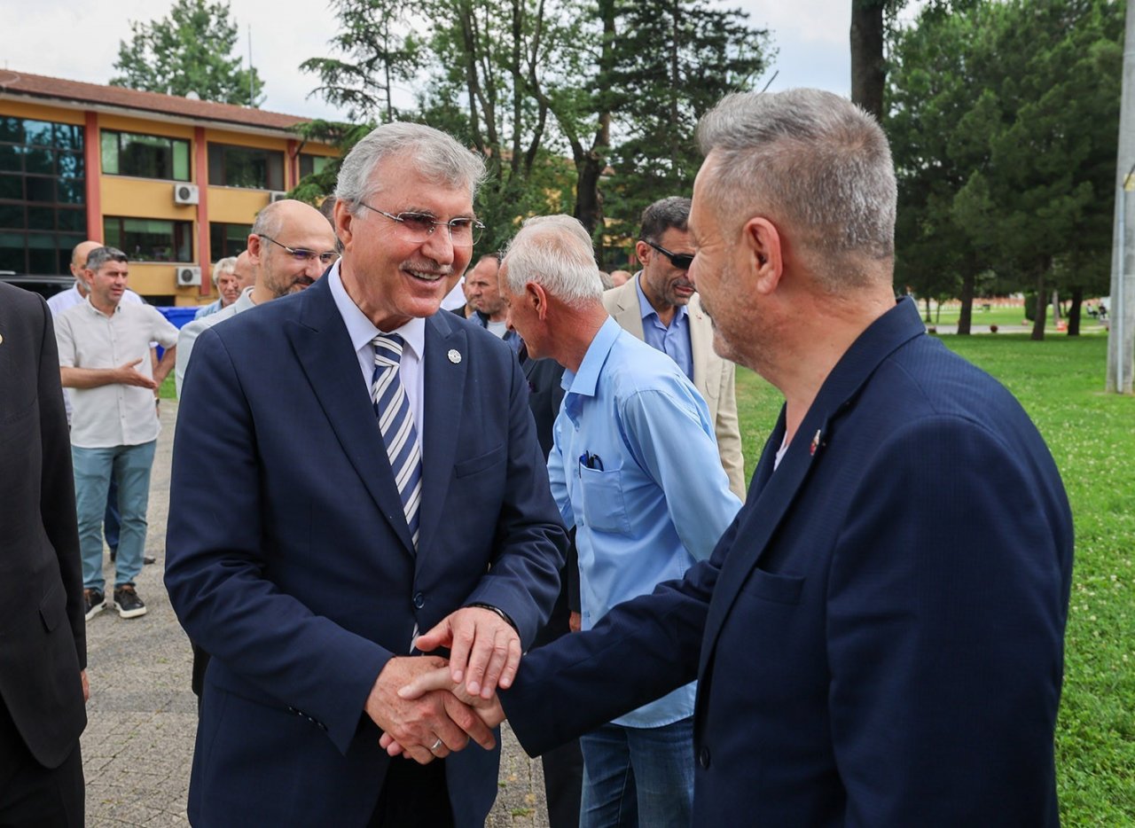Başkan Yüce: “Bayramlar birlik ve beraberliğimizi güçlendirdiğimiz mübarek günlerdir”