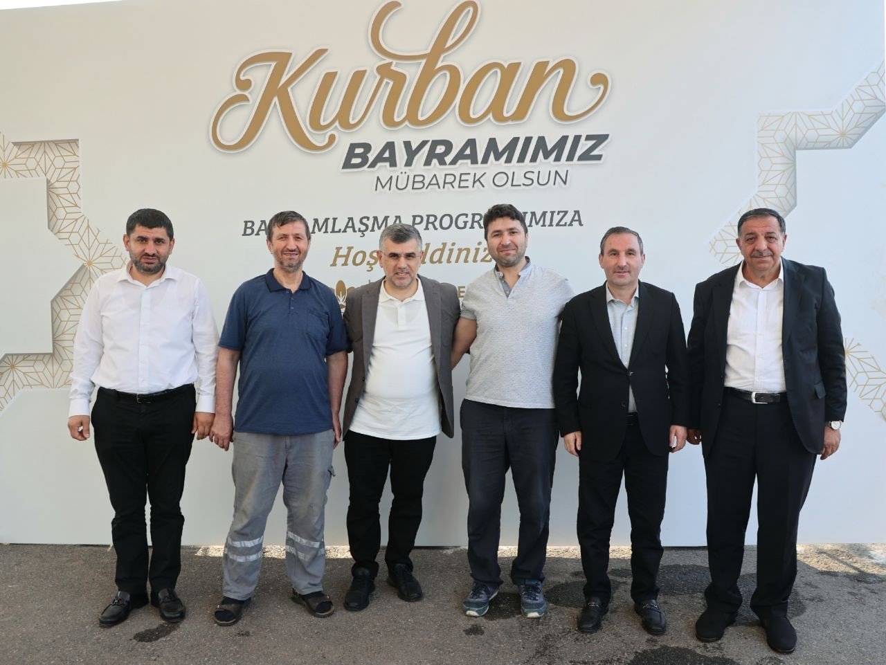 Sultanbeyli’de bayramlaşma kurban alanında yapıldı