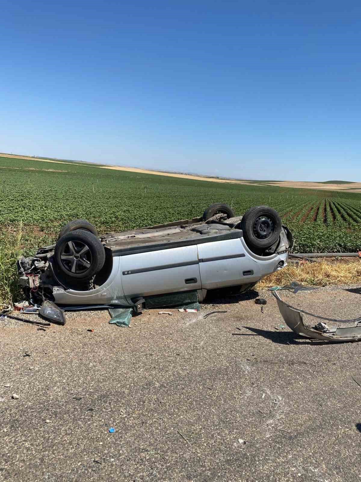 Diyarbakır’da otomobil takla attı: 2 yaralı