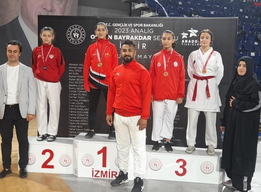 Bilecik’ten ANALİG’e katılan karate takımları yarı finale yükseldi