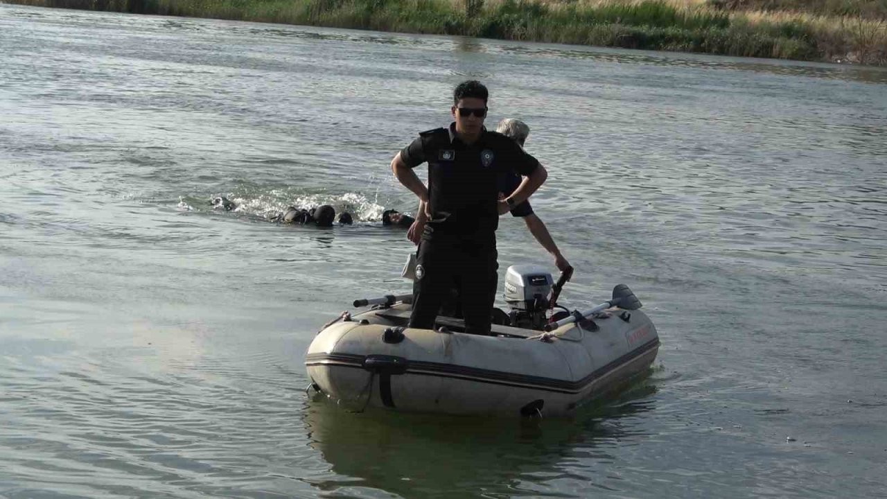 Kızılırmak’a düşen topu almak için suya giren 3 çocuk canından oldu