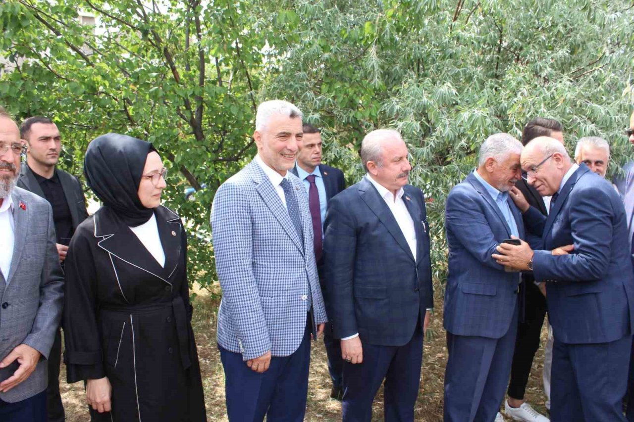 Bakan Bolat: "Halkımızın refah düzeyini korumaya çalışıyoruz"