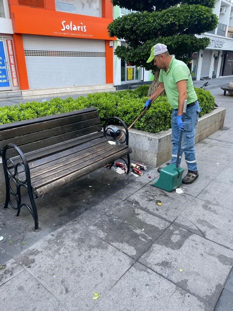 Marmaris’te belediye ekipleri "Temiz Marmaris" için yoğun mesai yaptı