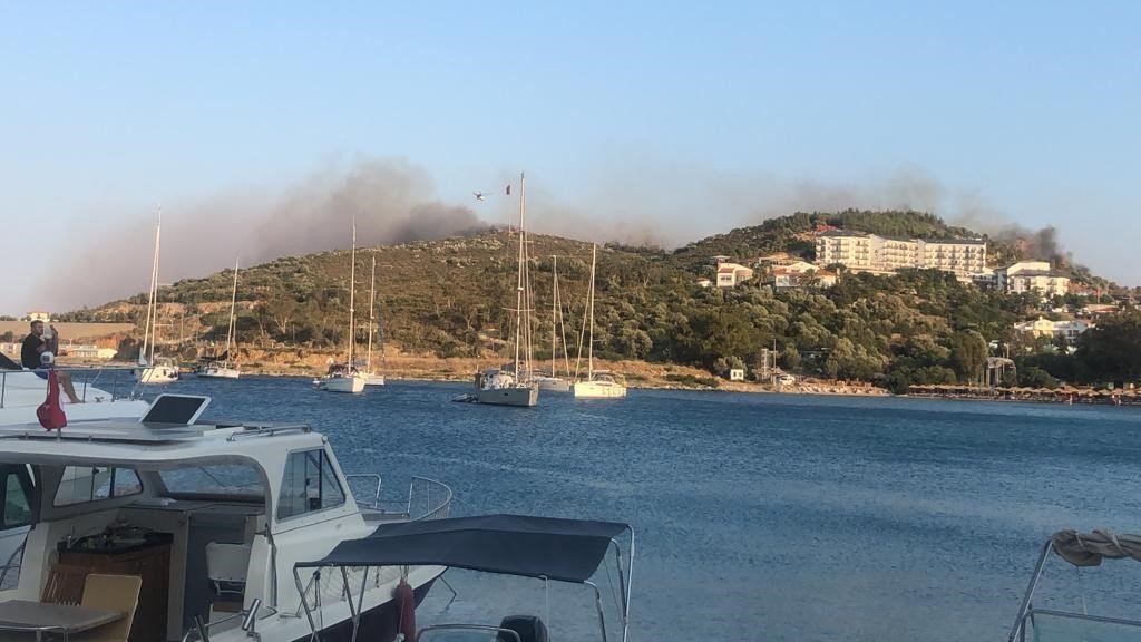 Datça’daki orman yangını yerleşim yerlerini tehdit ediyor