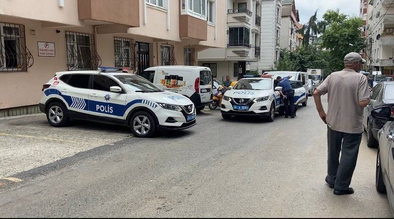 Maltepe’de ehliyet kovalamacası: Polislerden kaçtı