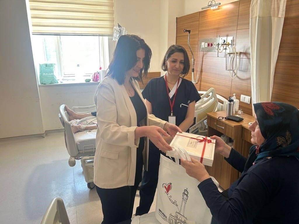 Pursaklar Belediyesi’nden Devlet Hastanesine bayram ziyareti