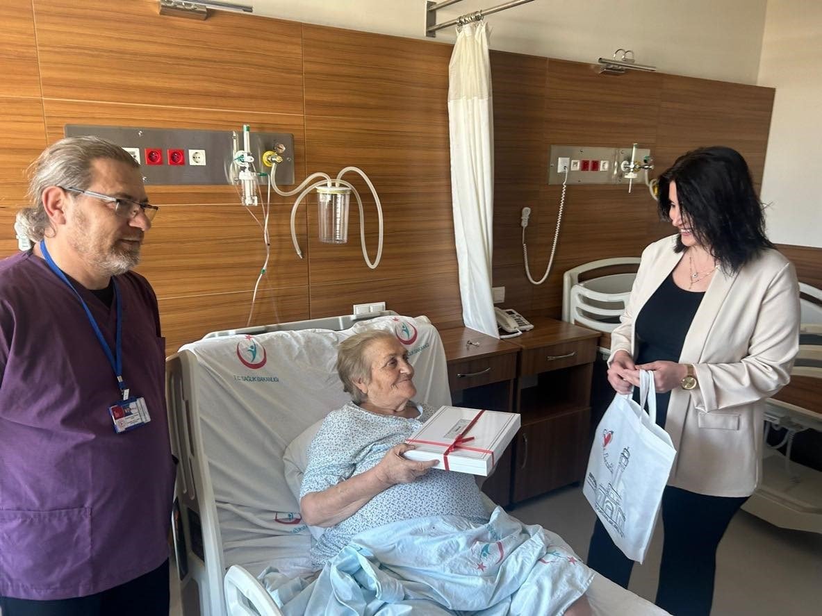 Pursaklar Belediyesi’nden Devlet Hastanesine bayram ziyareti