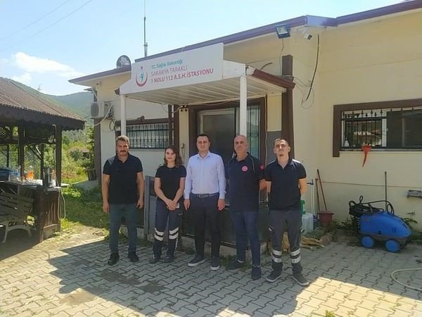 Taraklı ilçe protokolü görev başındaki personelin bayramını kutladı