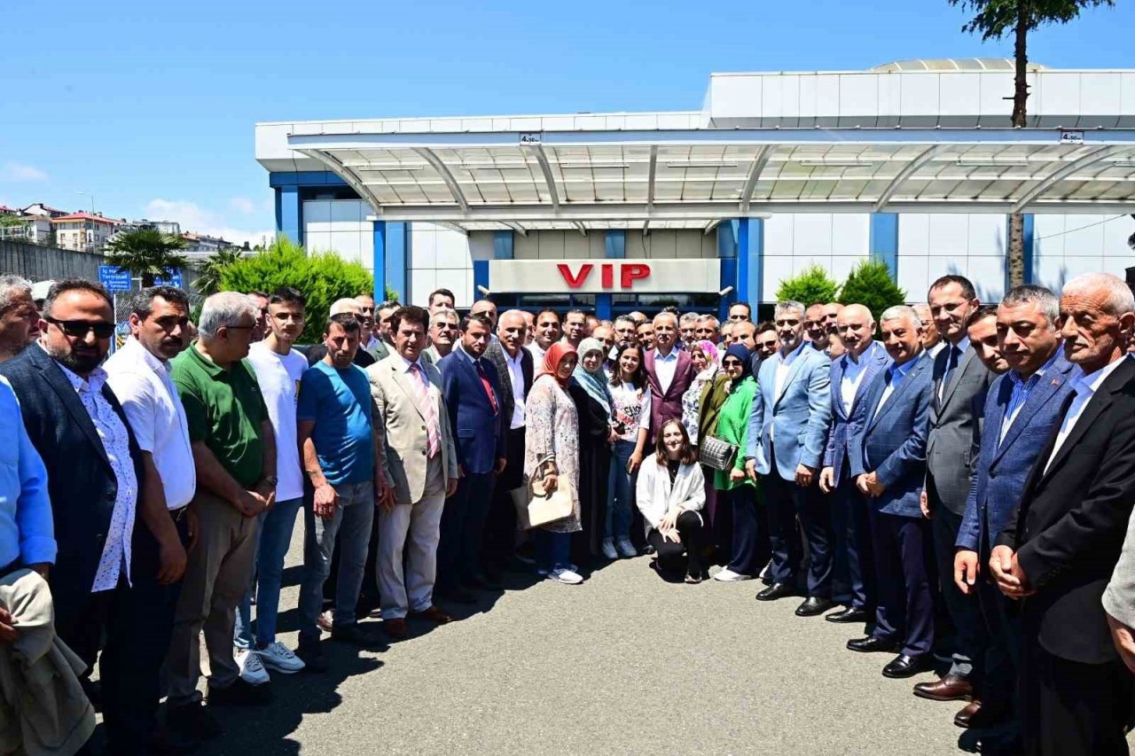 Bakan Uraloğlu’na memleketinde coşkulu karşılama