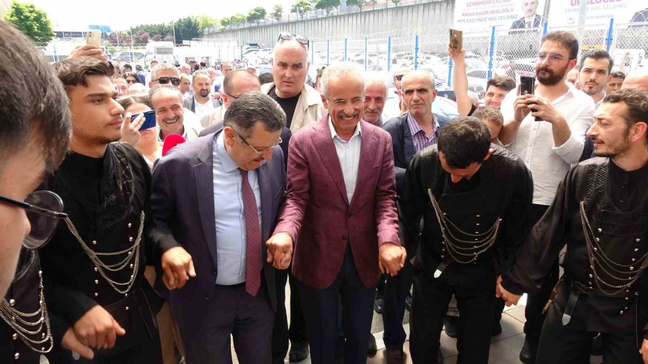 Bakan Uraloğlu’na memleketinde coşkulu karşılama