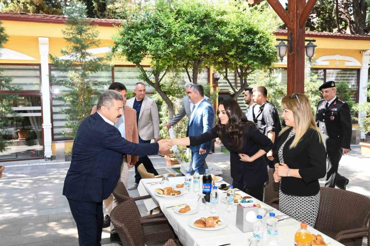 Uşak protokolü bayramlaşma töreninde buluştu