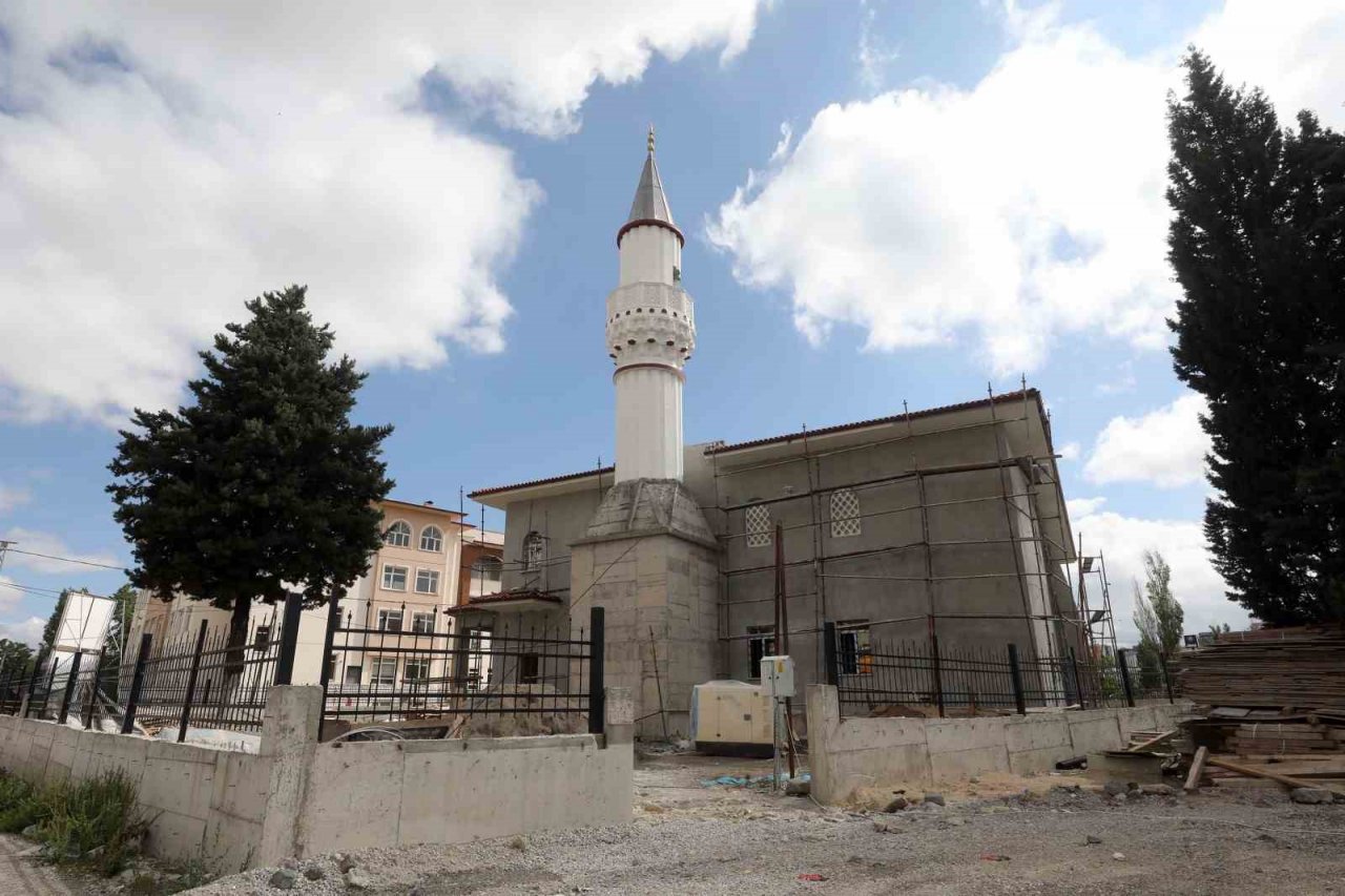 Başkan Yaşar’dan cami ve cemevi denetimi