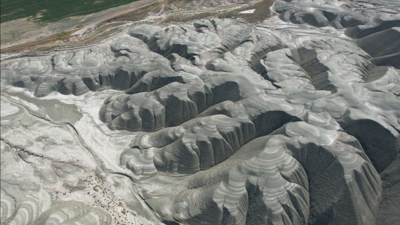 Başkentin 10 milyon yıllık rengarenk tepeleri: Gökkuşağı Tepeleri