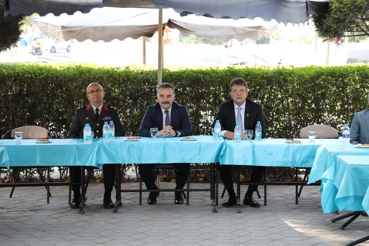 Edremit’te Kurban Bayramı bayramlaşma programı