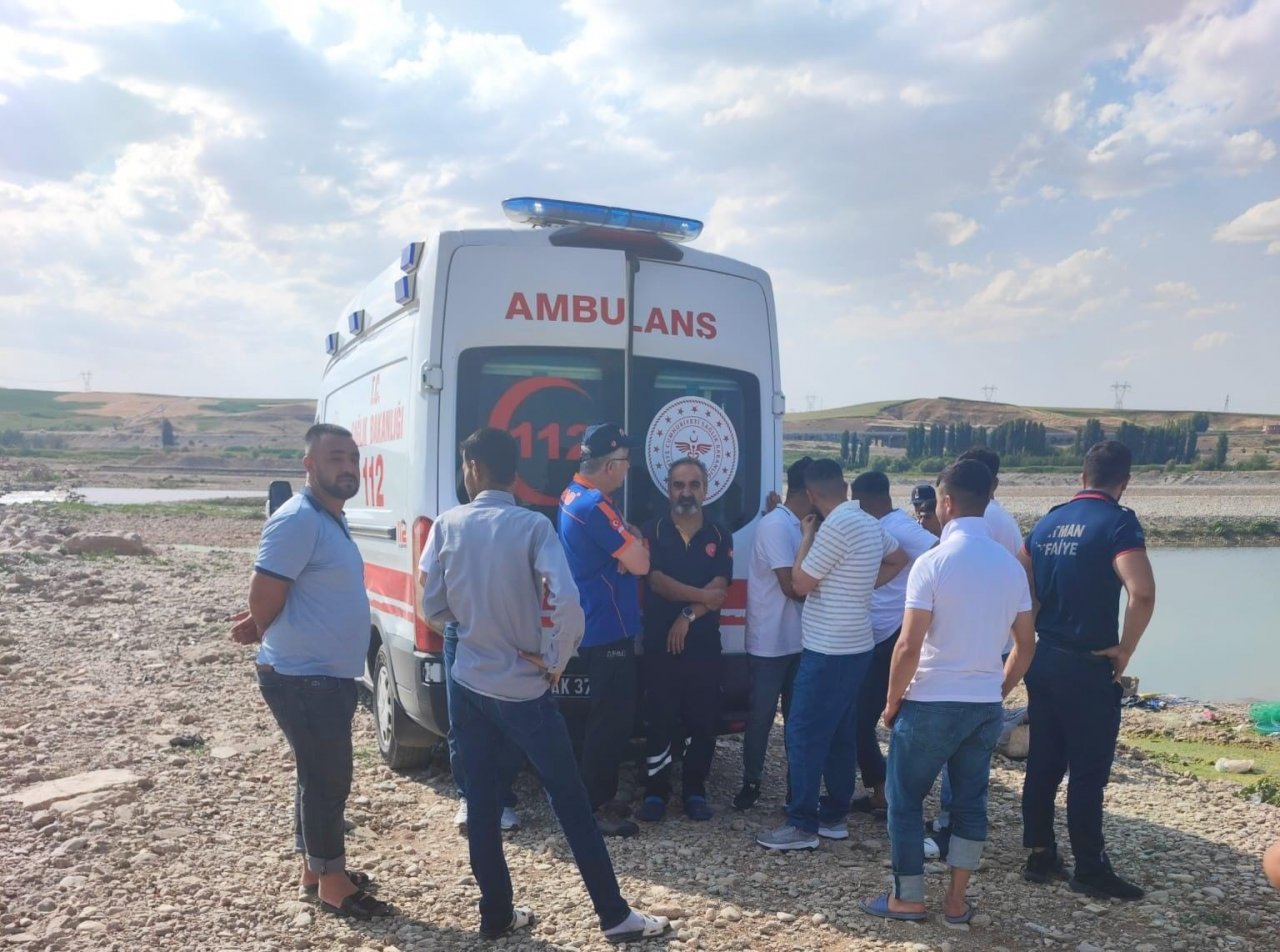 Batman’da girdiği suda kaybolan gencin cansız bedenine ulaşıldı