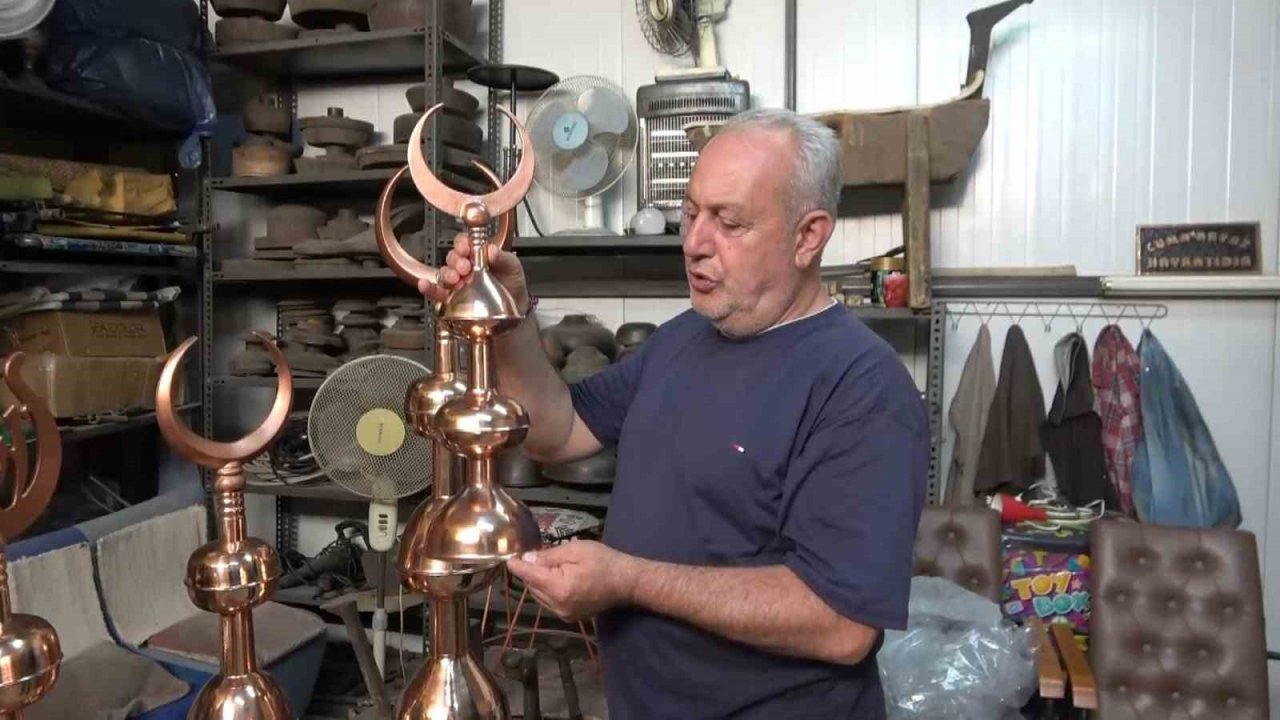 Türkiye’nin son 5 alemcisinden biri 120 yıllık aile mesleğini devam ettiriyor