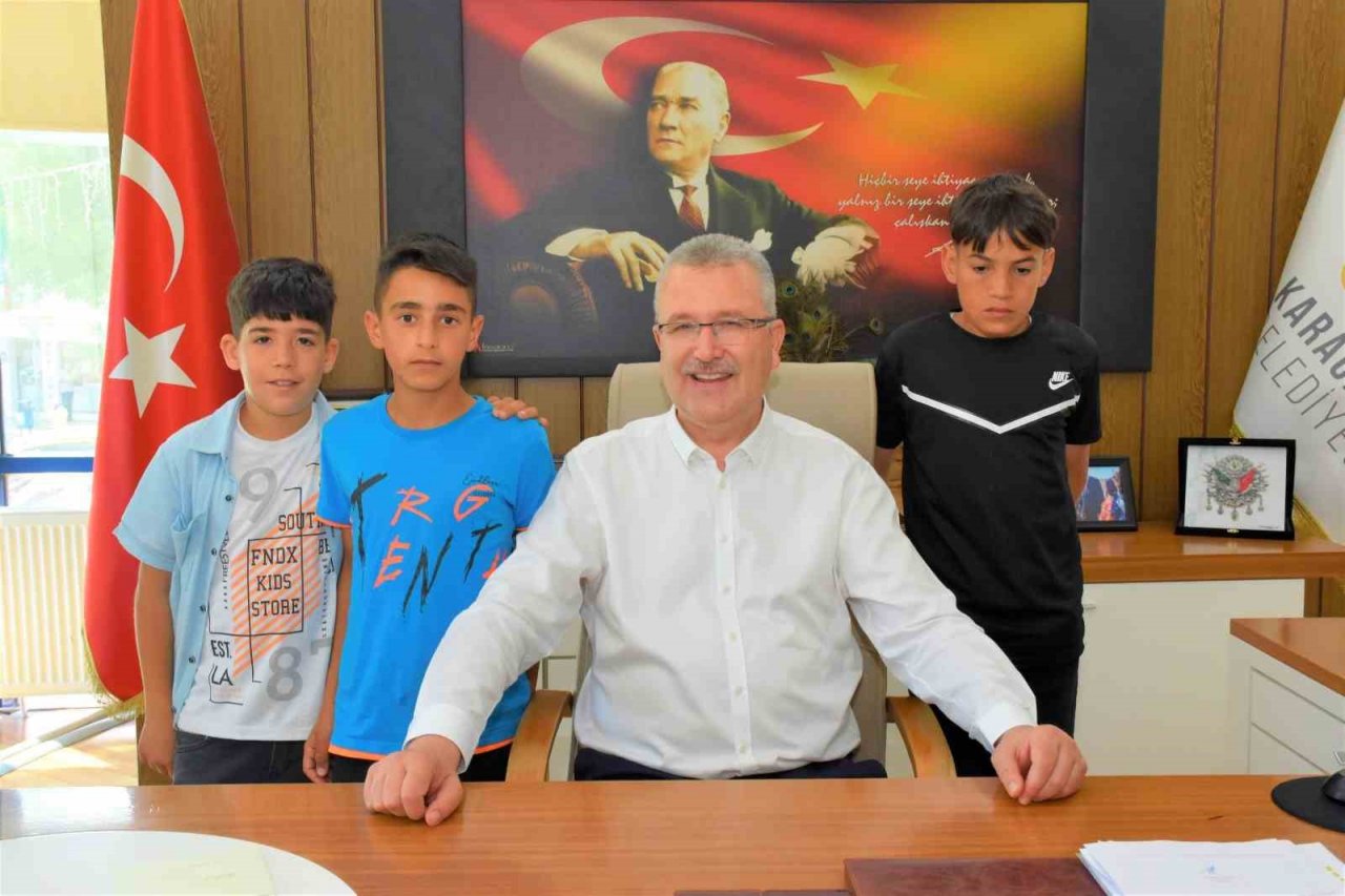 Karacabey’de belediye bayramlaşmaları halk buluşmasına döndü