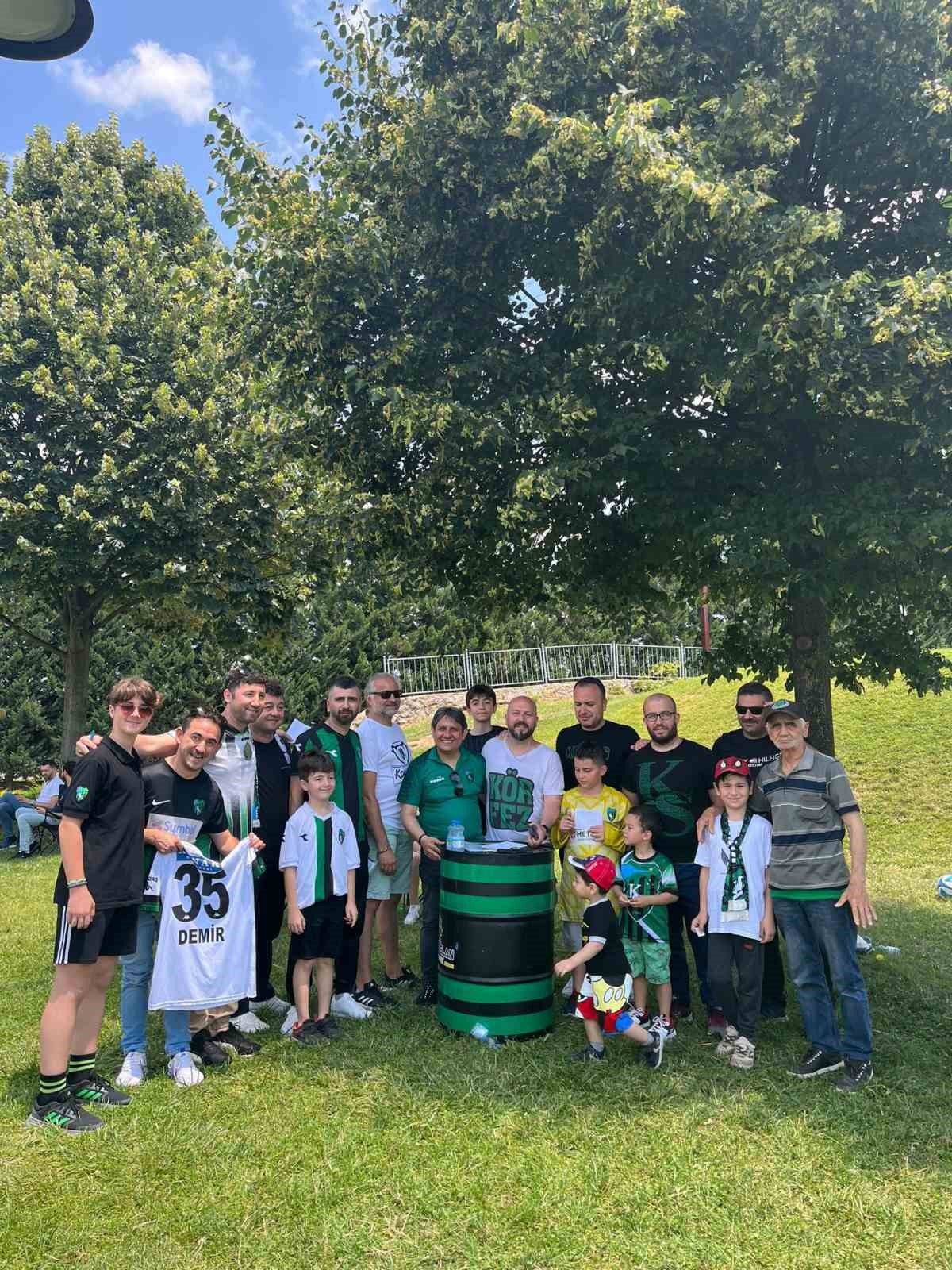 Kocaelisporlu taraftarlar sezonun yorgunluğunu attı