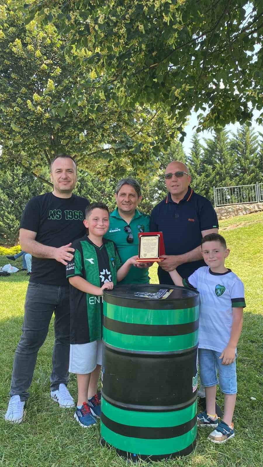 Kocaelisporlu taraftarlar sezonun yorgunluğunu attı