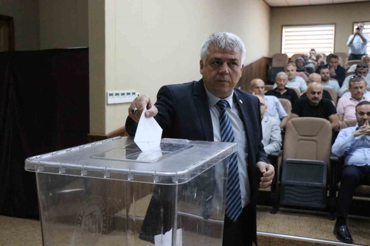 Erenler Belediye Başkanı Rahmi Şengül oldu