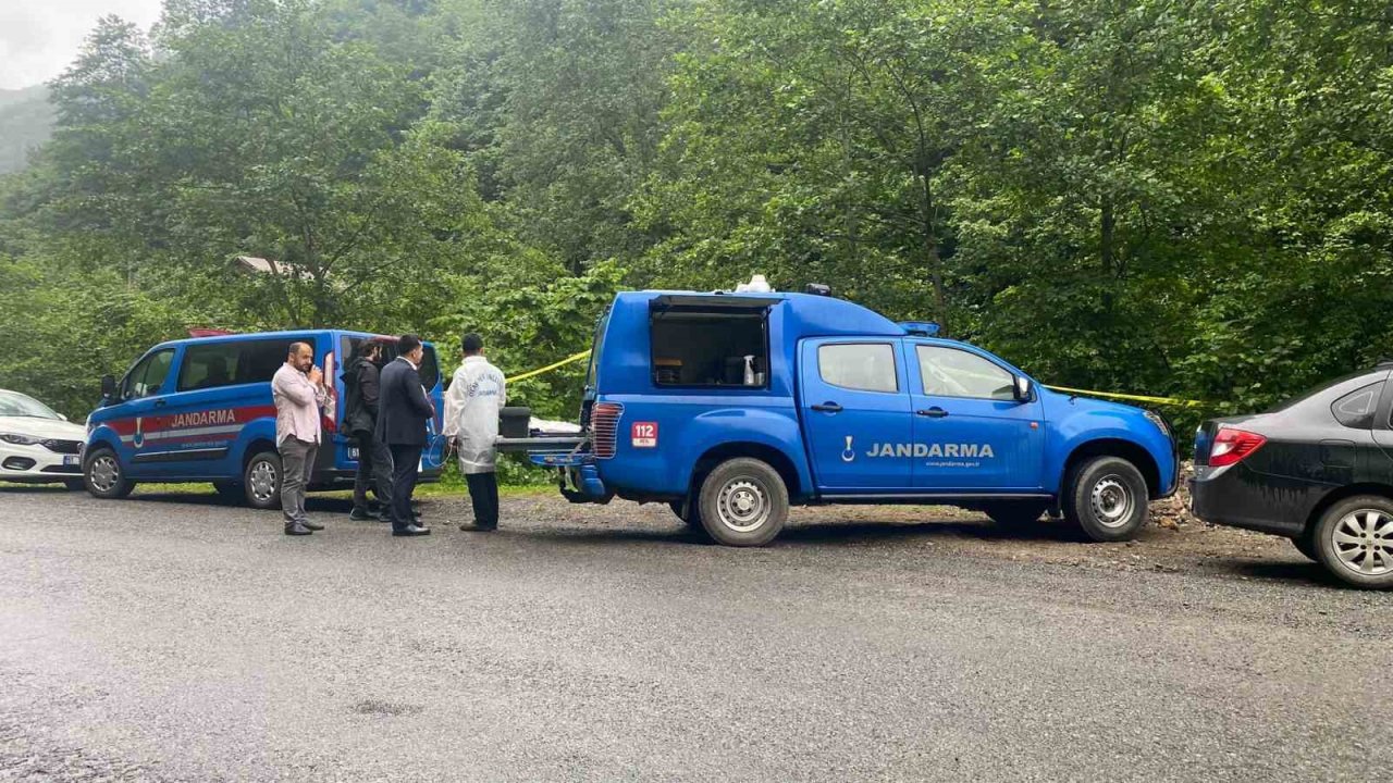 Trabzon’un Sürmene ilçesinde taksici cinayeti