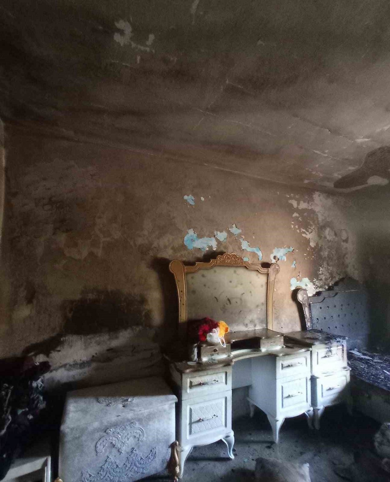 Batman’da çıkan yangında ev küle döndü