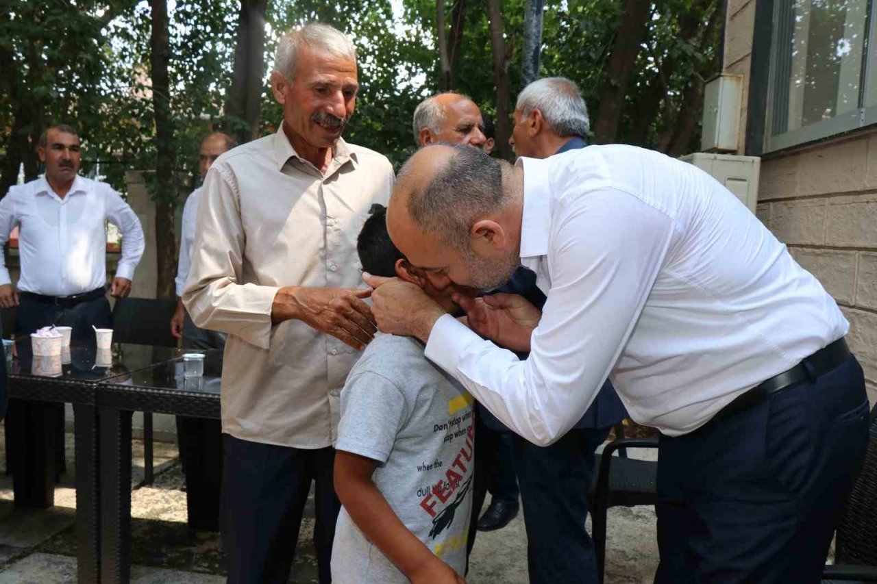 Bozova Belediyesinde bayramlaşma sevinci