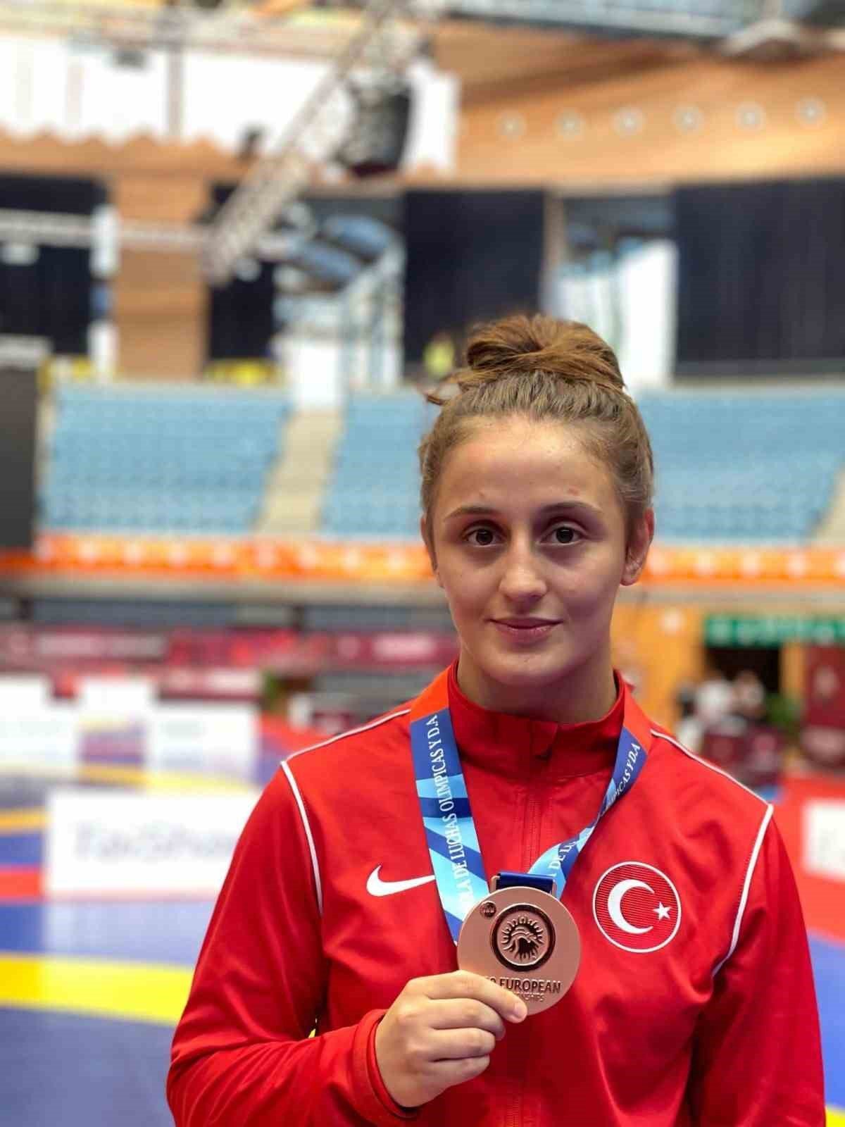 Muğlalı İlyasoğlu’ndan Avrupa derecesi