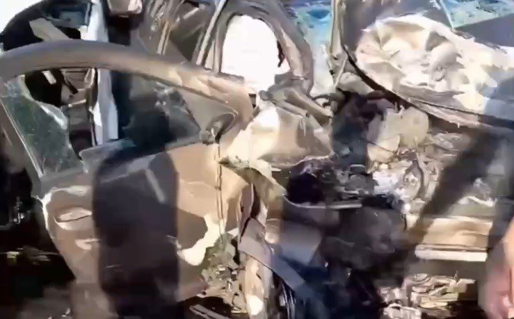 İzmir’de bayram dönüşünde feci kaza: 4 ölü, 21 yaralı