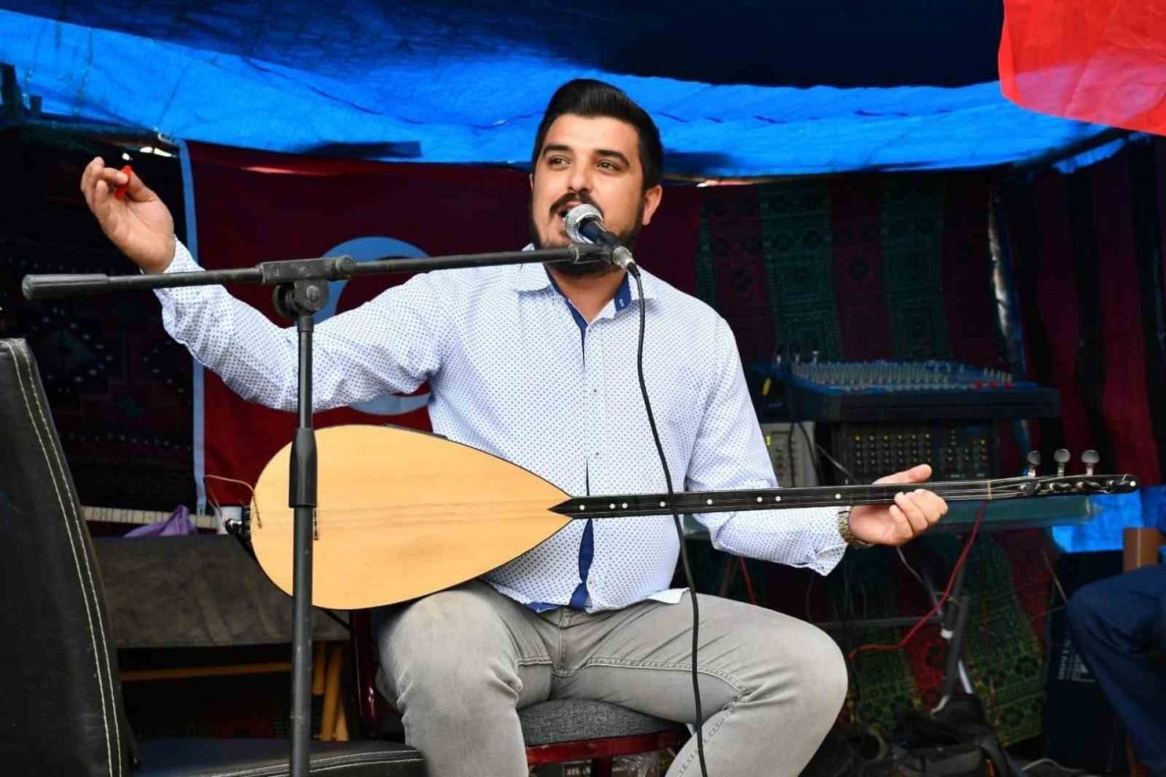 Arslantaş Mahallesi’nde Görkemli Bayramlaşma