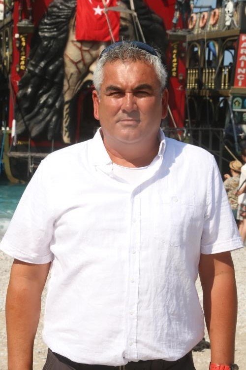 Ölüdeniz’de tekneciler çifte bayram kutladı