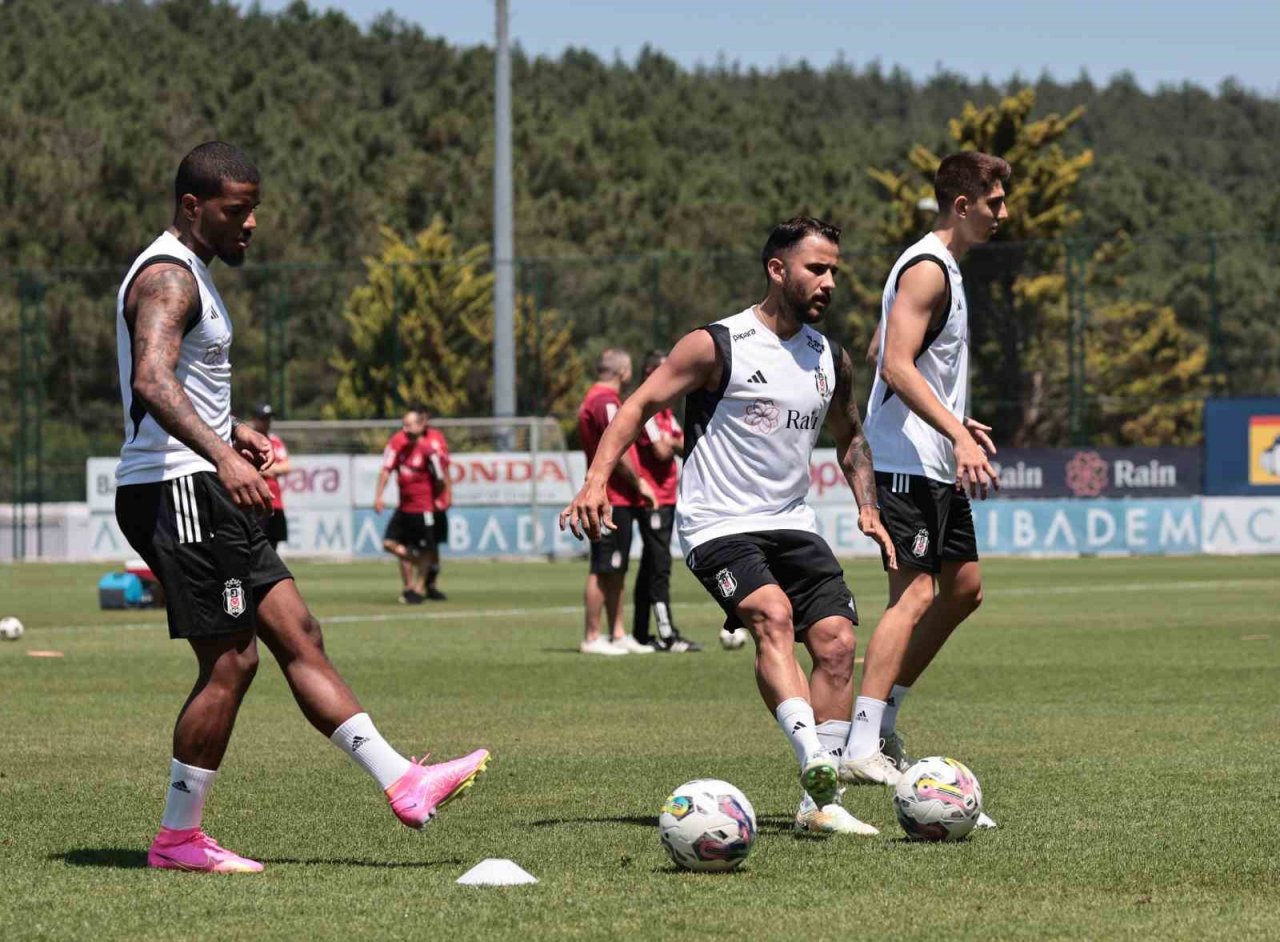 Beşiktaş, yeni sezon hazırlıklarını sürdürüyor