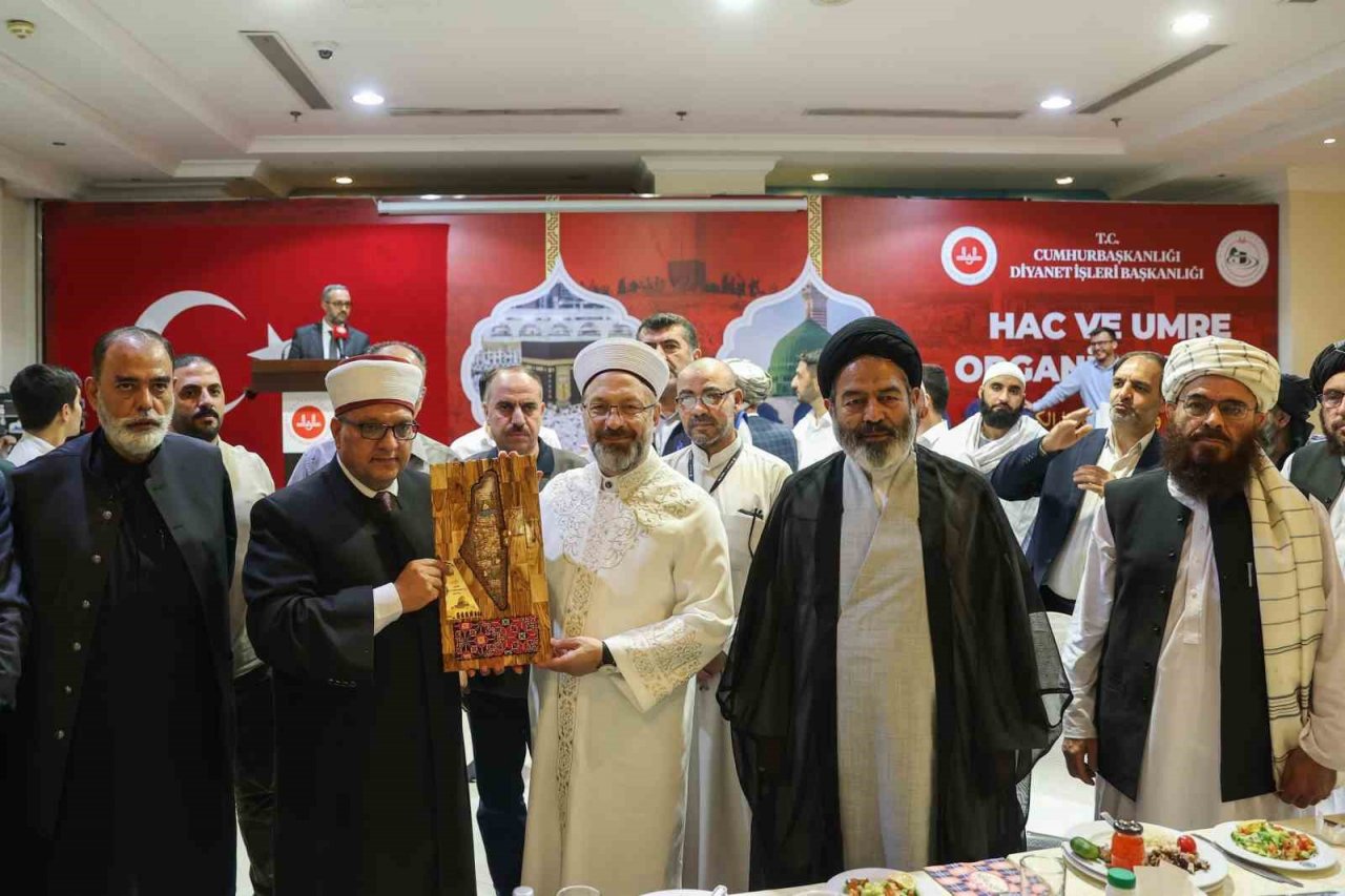 Diyanet İşleri Başkanı Erbaş: "İnsanlık, İslam’ın hak, hukuk, rahmet ve merhamet ilkelerine muhtaçtır"