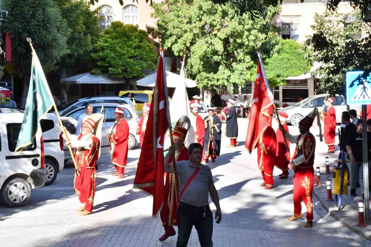Gazi Emet Yöresel Ürünler ve El Sanatları Festivali başladı