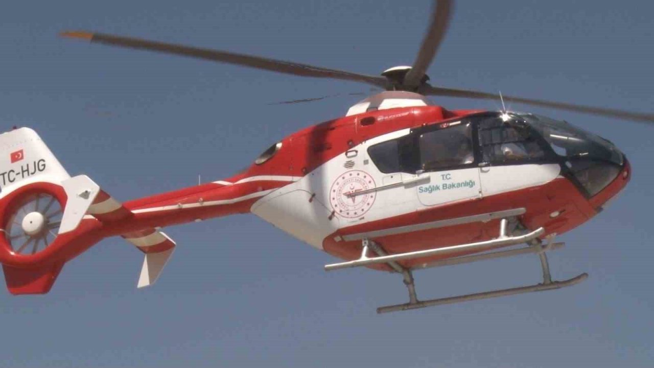 Türkiye’de tatilde 19 bin 83 acil sağlık ve 855 UMKE personeli görev yaptı