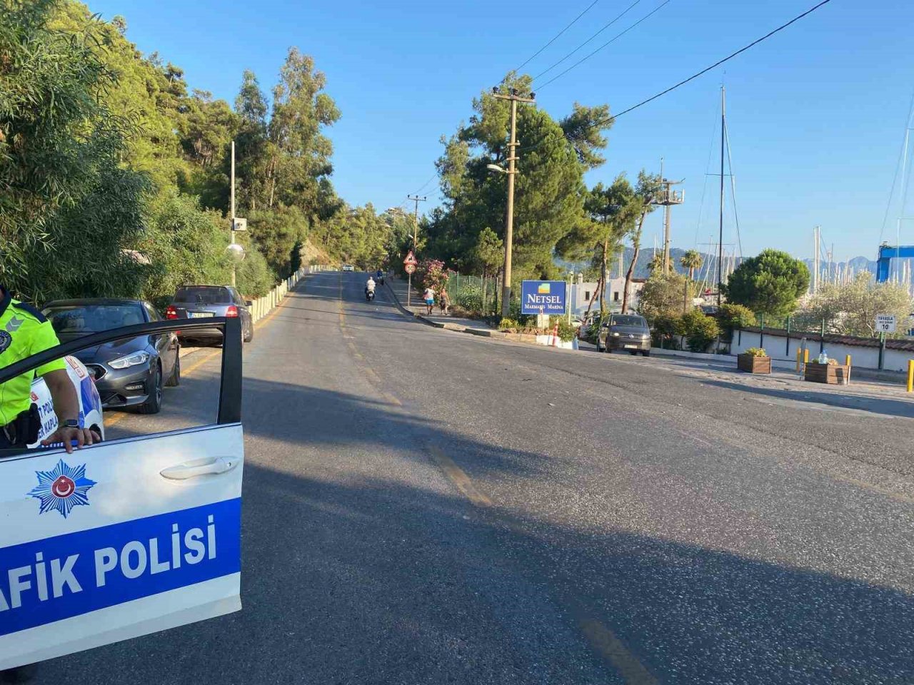 Motosiklet ile minibüsün karıştığı 1 ölümlü kaza güvenlik kamerasında