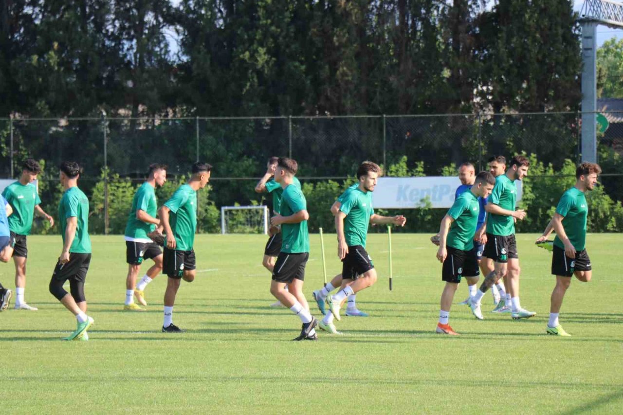 Sakaryaspor yeni sezon için hazırlıklara başladı