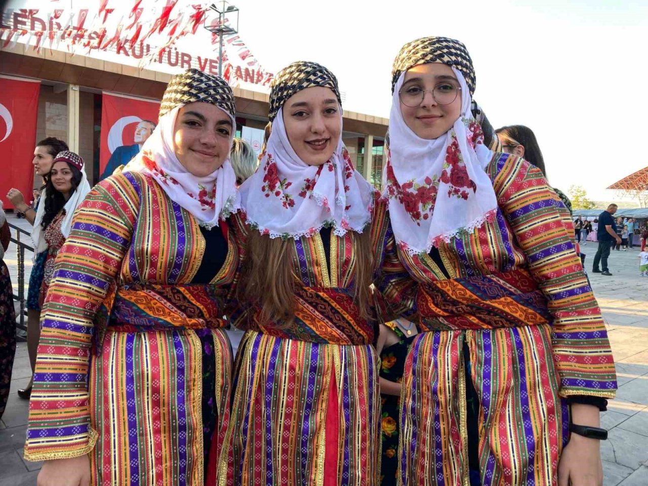 Ankara’da 3 kuşak ‘çinti’ güzeli yarışması düzenlendi