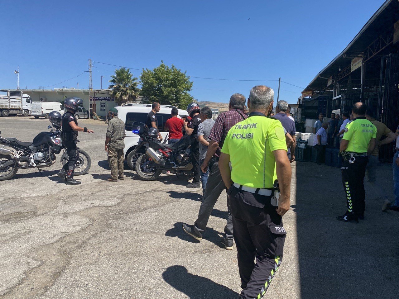 İki grup arasında kavga: 1 yaralı