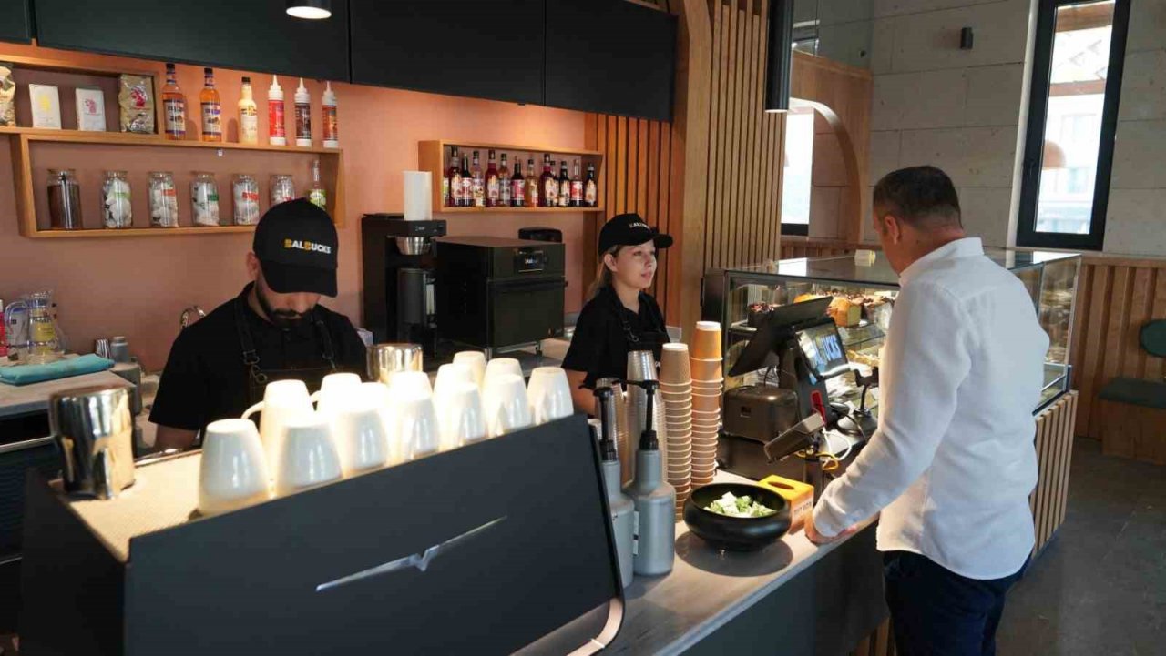 Balıkesir’de vatandaşlardan BALBUCKS’a tam not