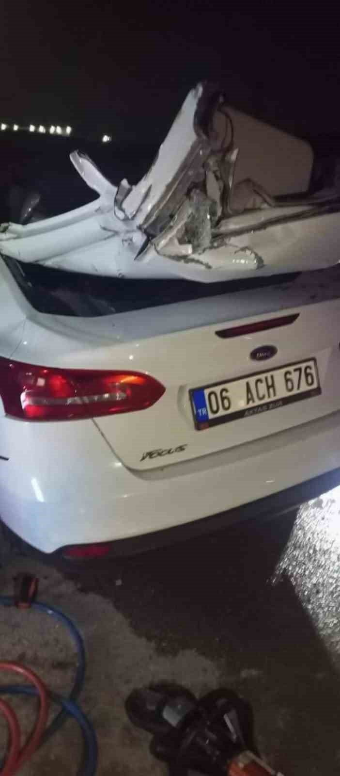 Başkentte halk otobüsü ile otomobil çarpıştı: 1 ölü