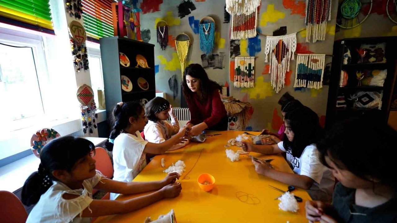 Çocuk Sanat Merkezi’ndeki yaz kurslarına yoğun ilgi