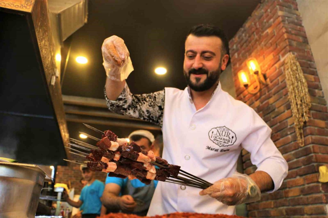 Diyarbakır’ın tescilli ciğeri bayramda 20 ton tüketilerek rekor tazeledi