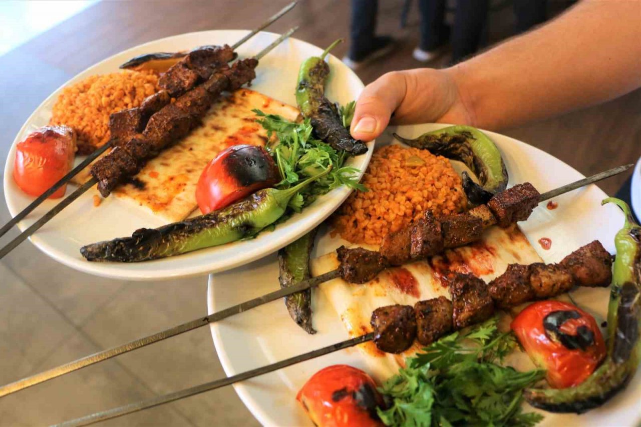 Diyarbakır’ın tescilli ciğeri bayramda 20 ton tüketilerek rekor tazeledi