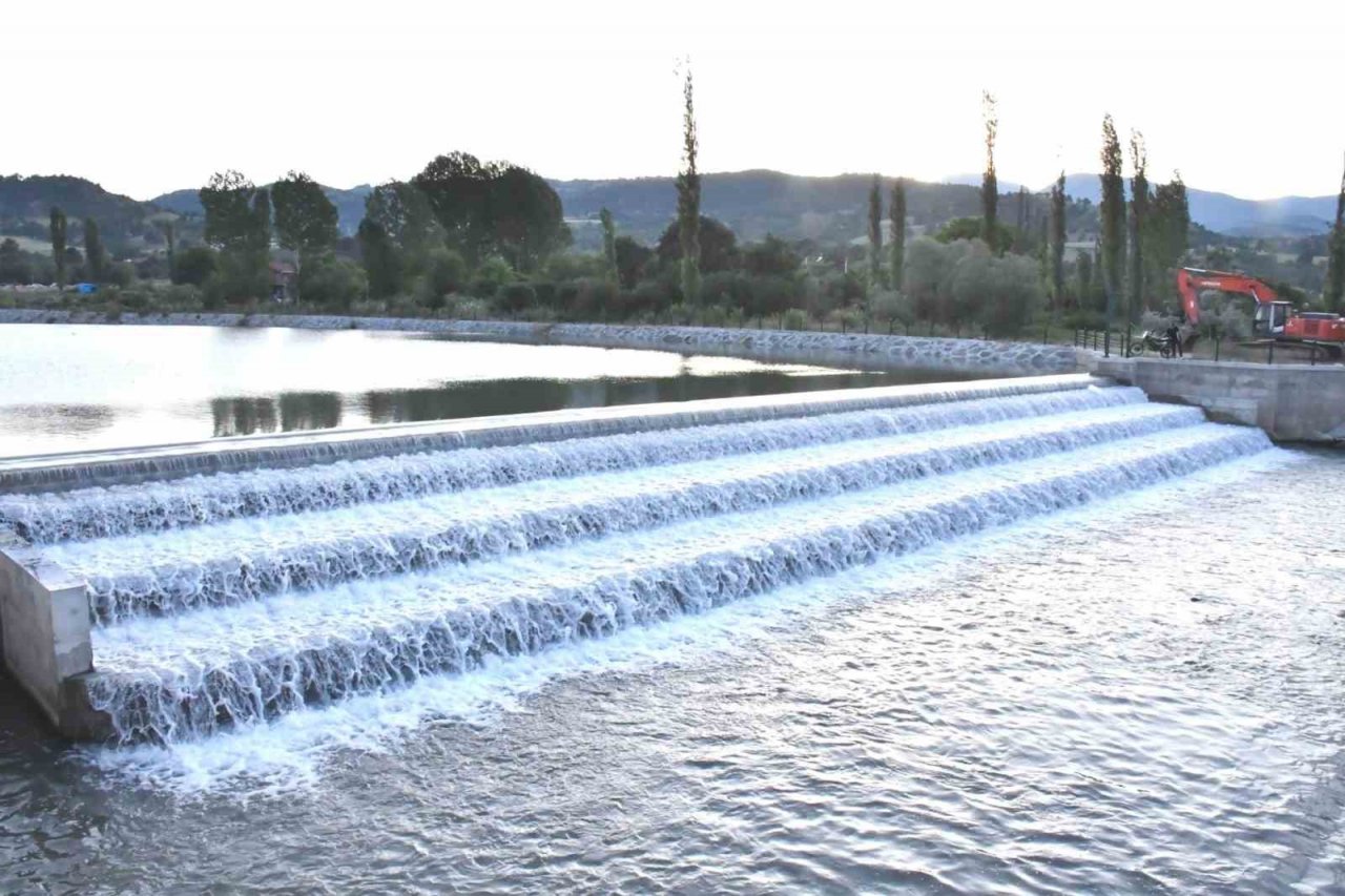 Emet mesire alanında çalışmalar devam ediyor