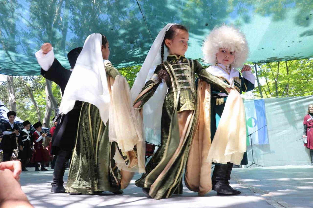 Eskişehir’de Kafkas şenliği