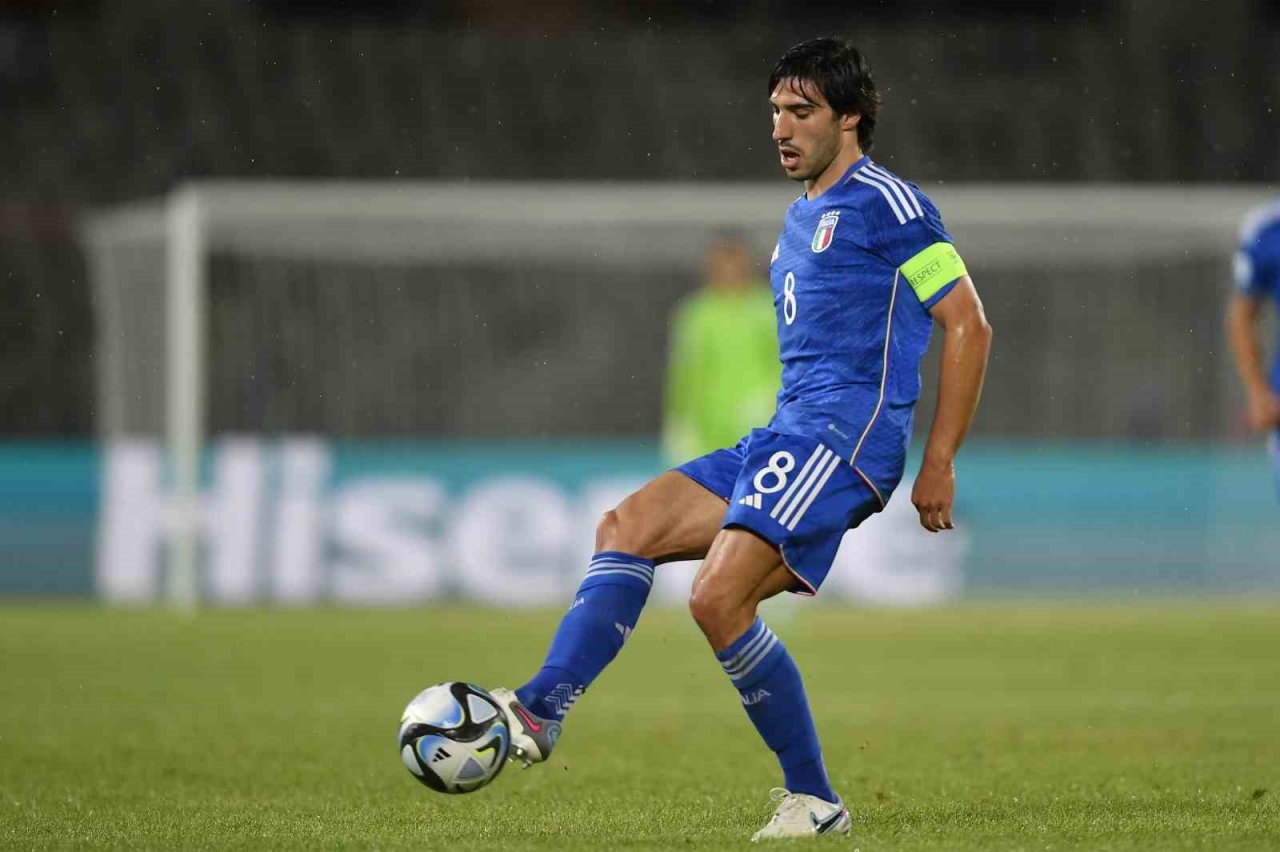 Newcastle United, Sandro Tonali’yi transfer etti