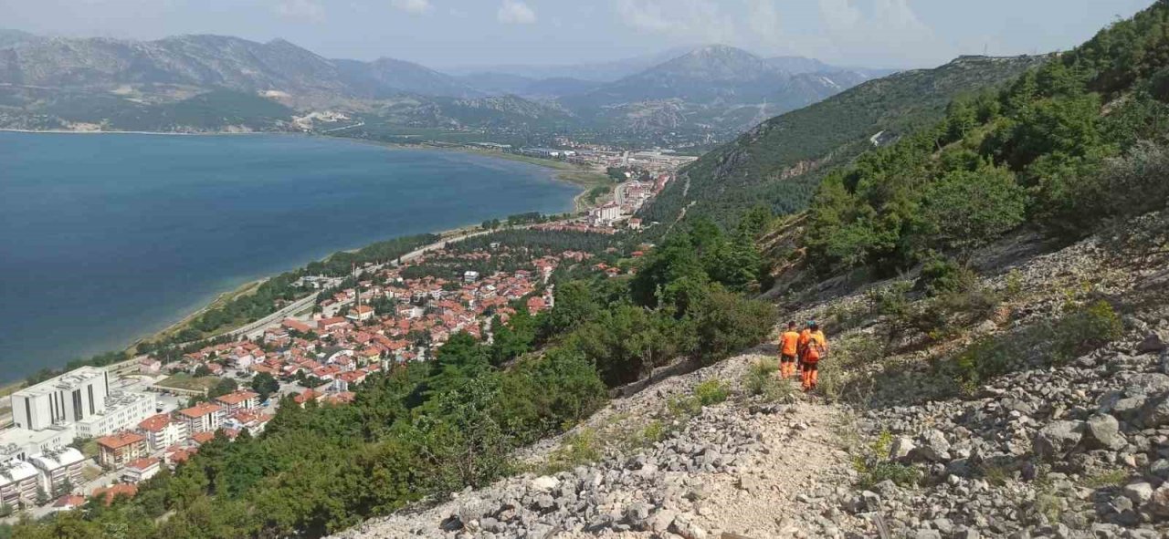 Isparta’da doğa yürüyüşünde kaybolan şahsı arama çalışmaları devam ediyor