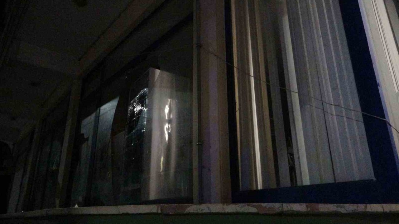 İlçede çıkan kavga büyüdü, olaylara çevik kuvvet müdahale etti