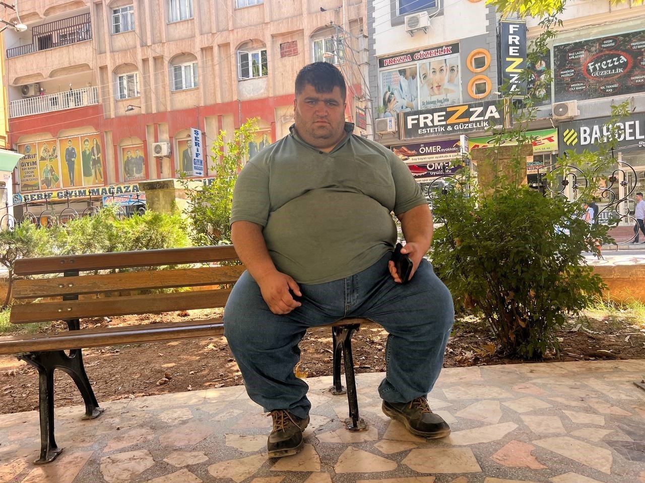 Engelli gencin aşırı kiloları hayatını kabusa çevirdi